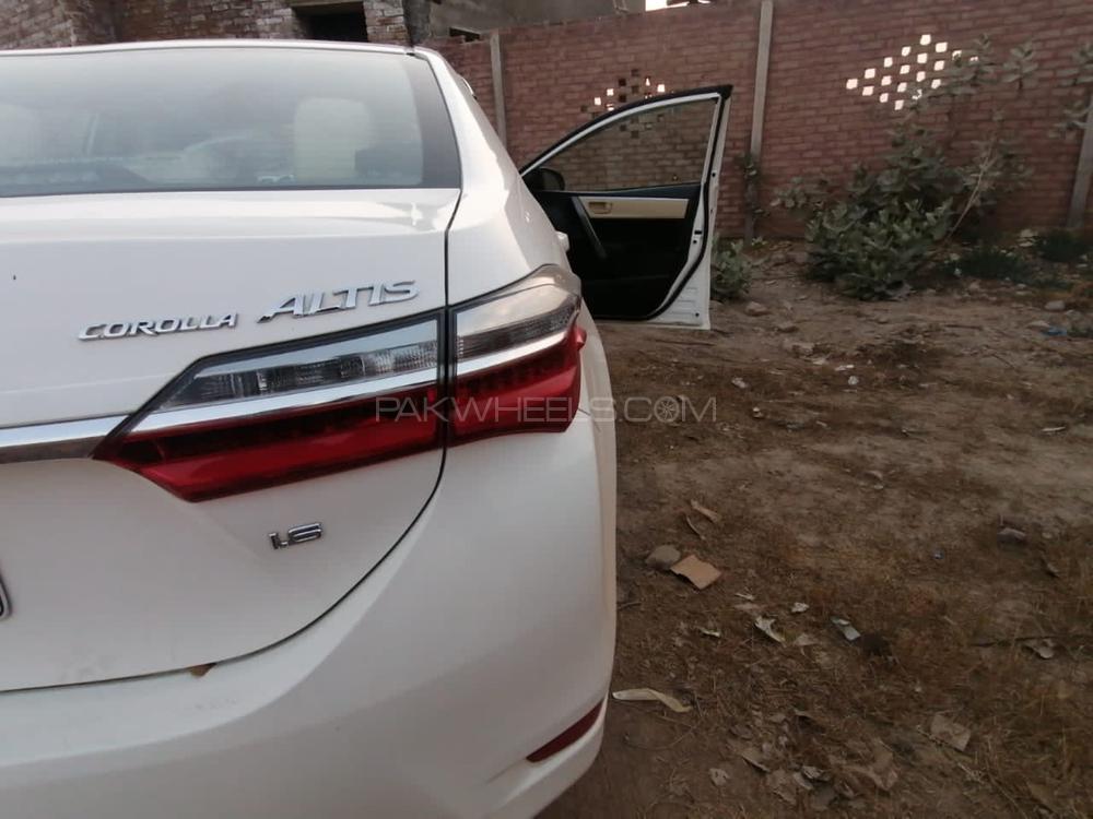 Toyota Corolla 2019 for Sale in Sahiwal Toyota Corolla 2019 for Sale in Sahiwal Image-4