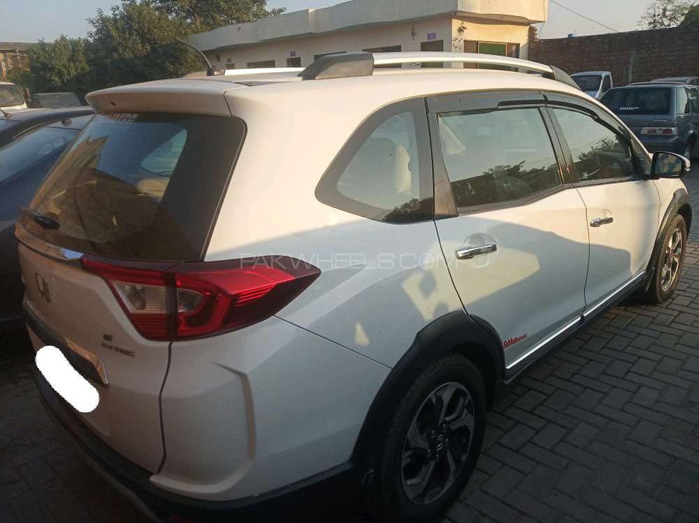 Honda BR-V 2017 for Sale in Gujranwala Honda BR-V 2017 for Sale in Gujranwala Image-5