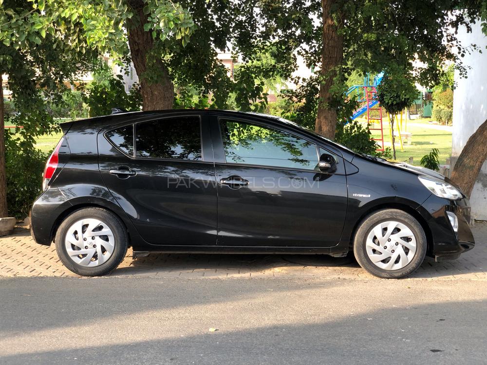 Toyota Aqua 2015 for Sale in Lahore Toyota Aqua 2015 for Sale in Lahore Image-8