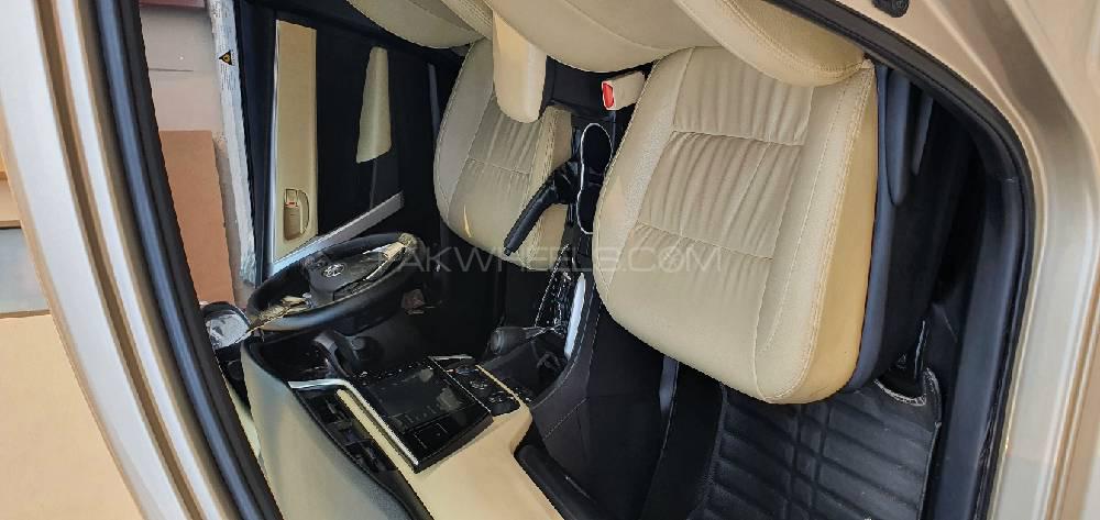Toyota Corolla 2019 for Sale in Lahore Toyota Corolla 2019 for Sale in Lahore Image-8