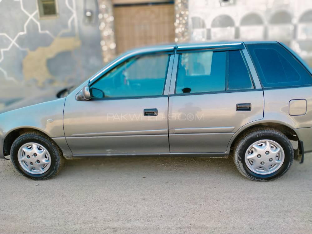 Suzuki Cultus 2010 for Sale in Karachi Suzuki Cultus 2010 for Sale in Karachi Image-4