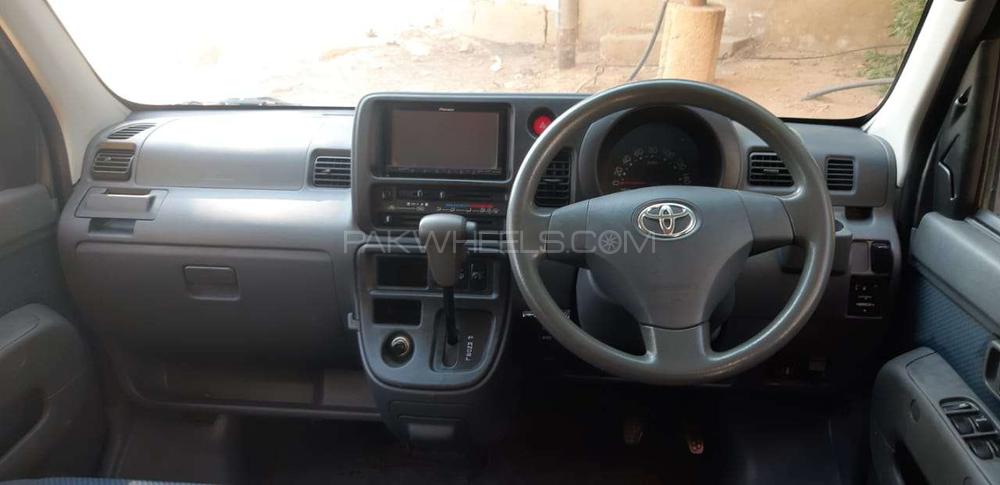Toyota Pixis Van 2012 for Sale in Karachi Toyota Pixis Van 2012 for Sale in Karachi Image-5