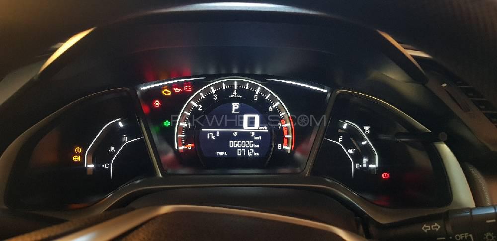 Honda Civic 2017 for Sale in Peshawar Honda Civic 2017 for Sale in Peshawar Image-9