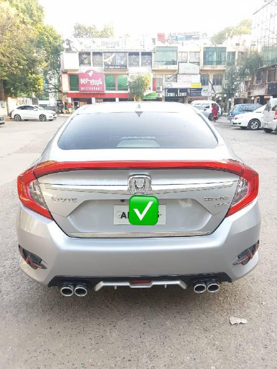 Honda Civic 2018 for Sale in Islamabad Honda Civic 2018 for Sale in Islamabad Image-4