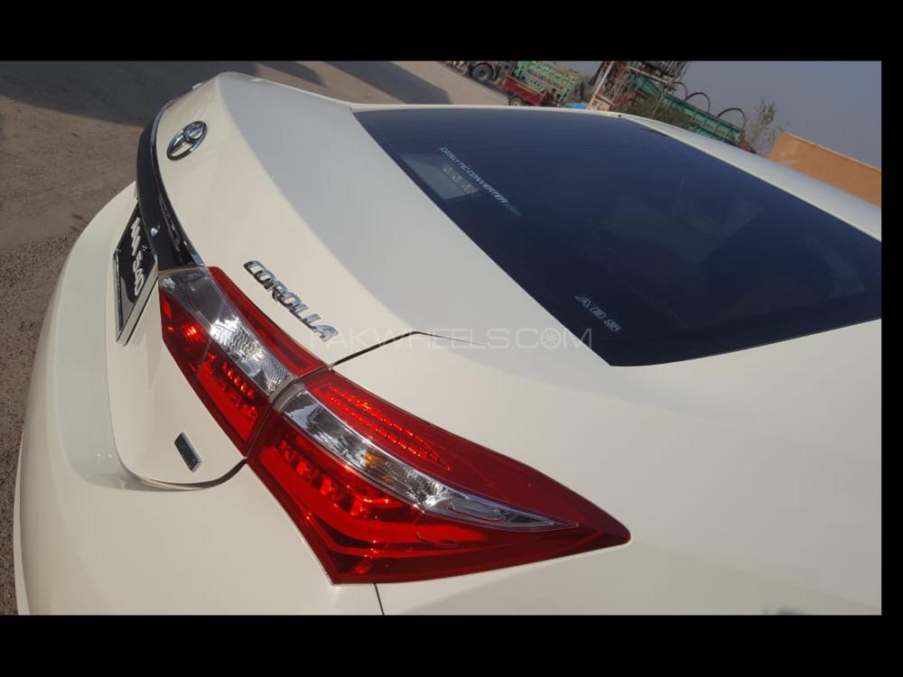 Toyota Corolla 2015 for Sale in Peshawar Toyota Corolla 2015 for Sale in Peshawar Image-6