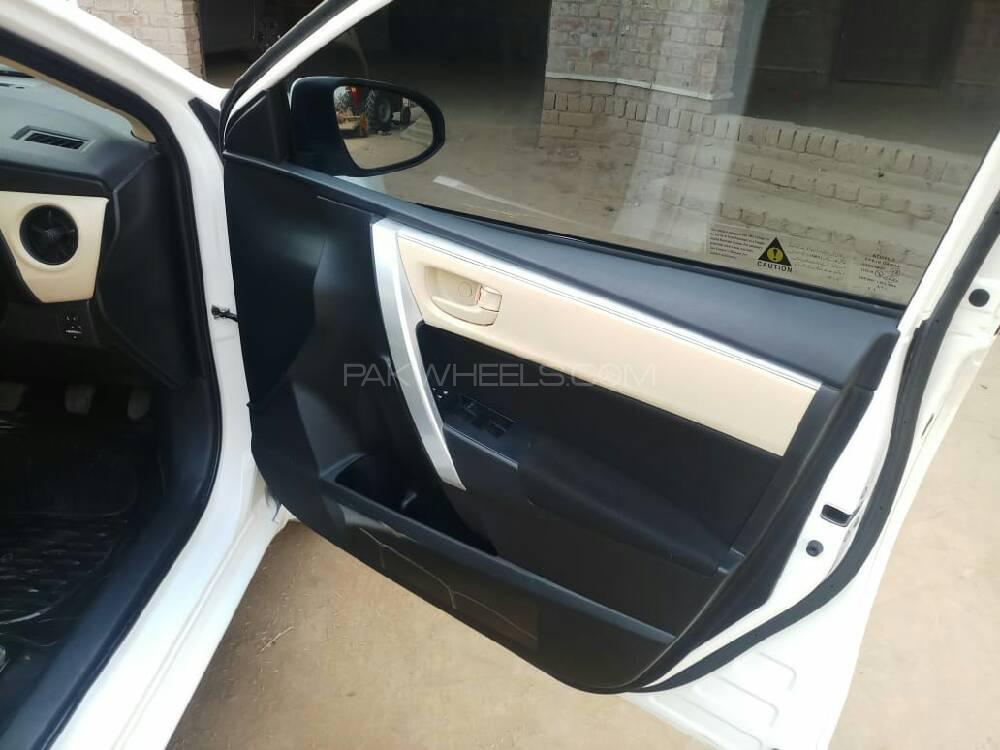 Toyota Corolla 2020 for Sale in Gujranwala Toyota Corolla 2020 for Sale in Gujranwala Image-10