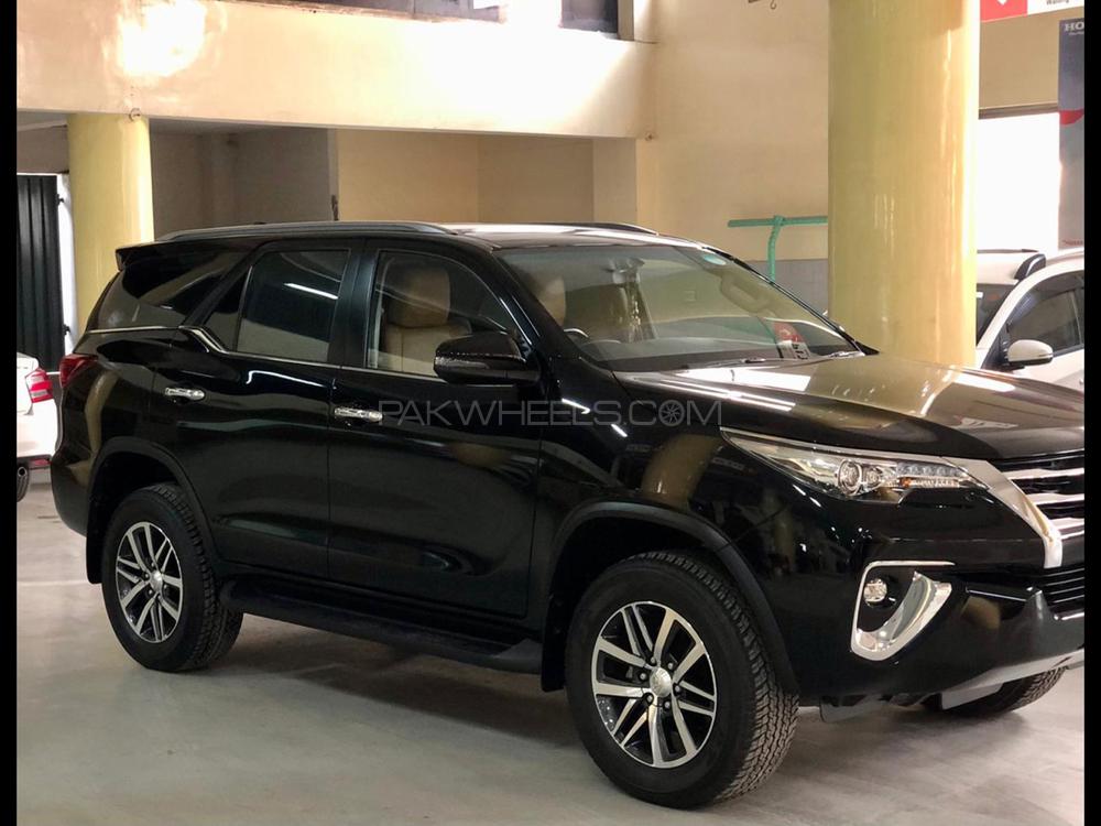 Toyota Fortuner 2019 for Sale in Lahore Toyota Fortuner 2019 for Sale in Lahore Image-9