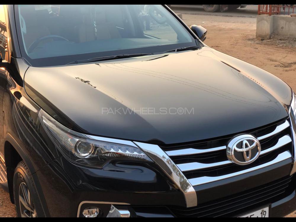 Toyota Fortuner 2019 for Sale in Lahore Toyota Fortuner 2019 for Sale in Lahore Image-10