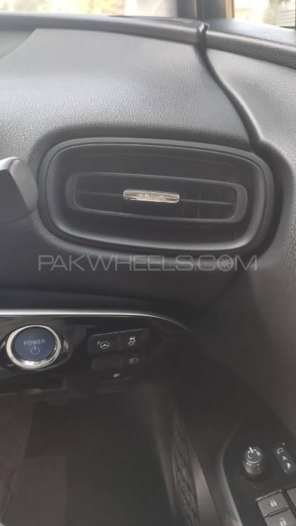 Toyota Prius 2017 for Sale in Lahore Toyota Prius 2017 for Sale in Lahore Image-14