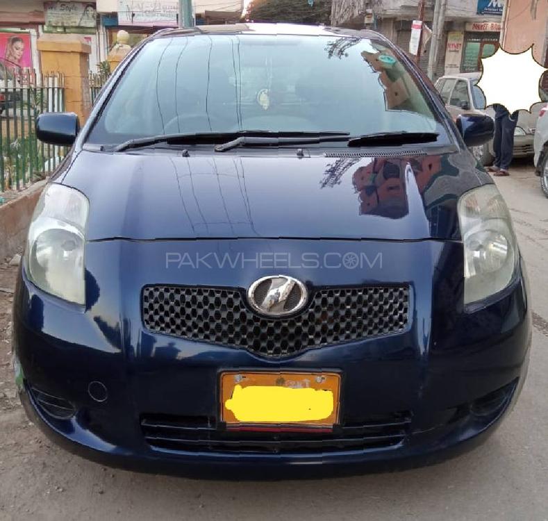 Toyota Vitz 2009 for Sale in Karachi Image-1