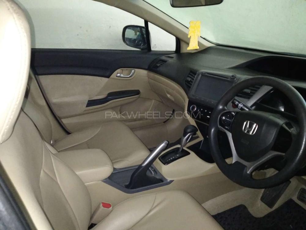 Honda Civic 2014 for Sale in Lahore Honda Civic 2014 for Sale in Lahore Image-11