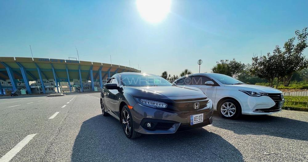 Honda Civic - 2017  Honda Civic - 2017  Image-4