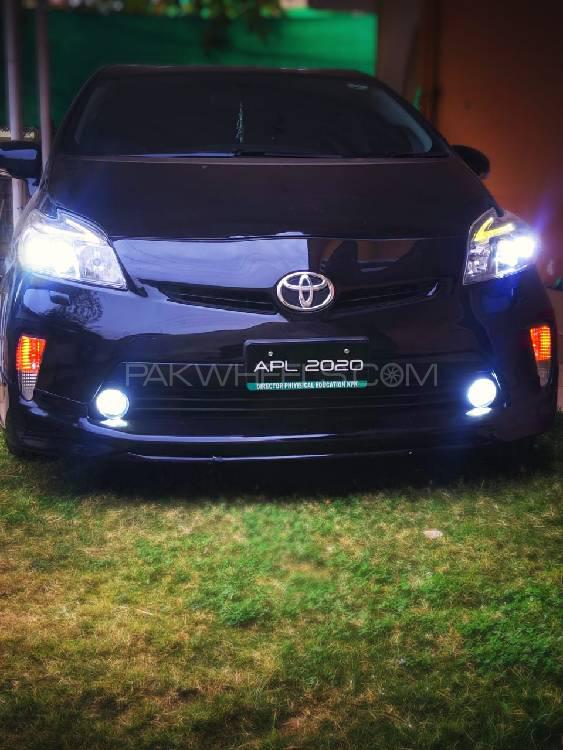 Toyota Prius 2014 for Sale in Abbottabad Image-1