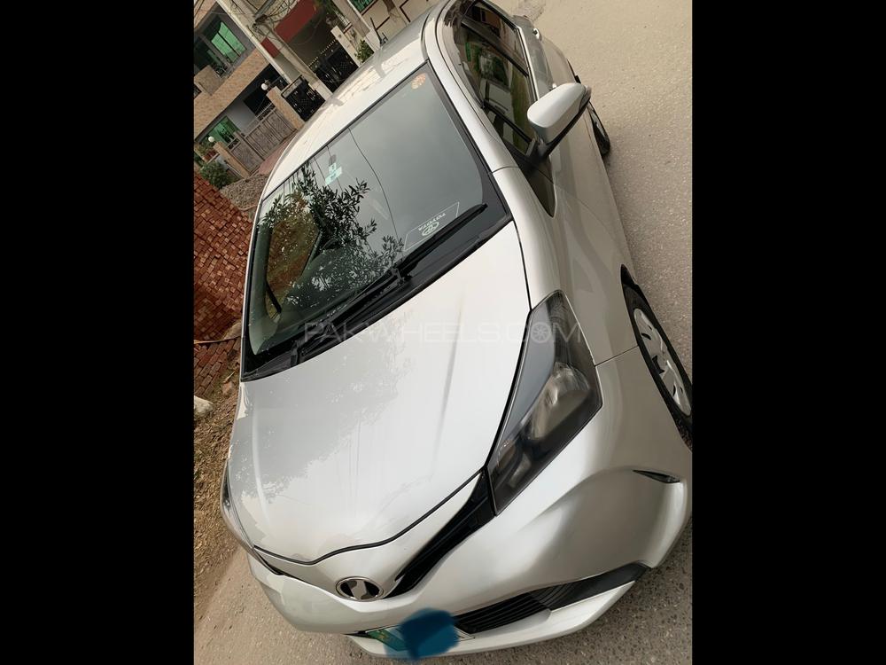 Toyota Vitz 2015 for Sale in Sialkot Toyota Vitz 2015 for Sale in Sialkot Image-2