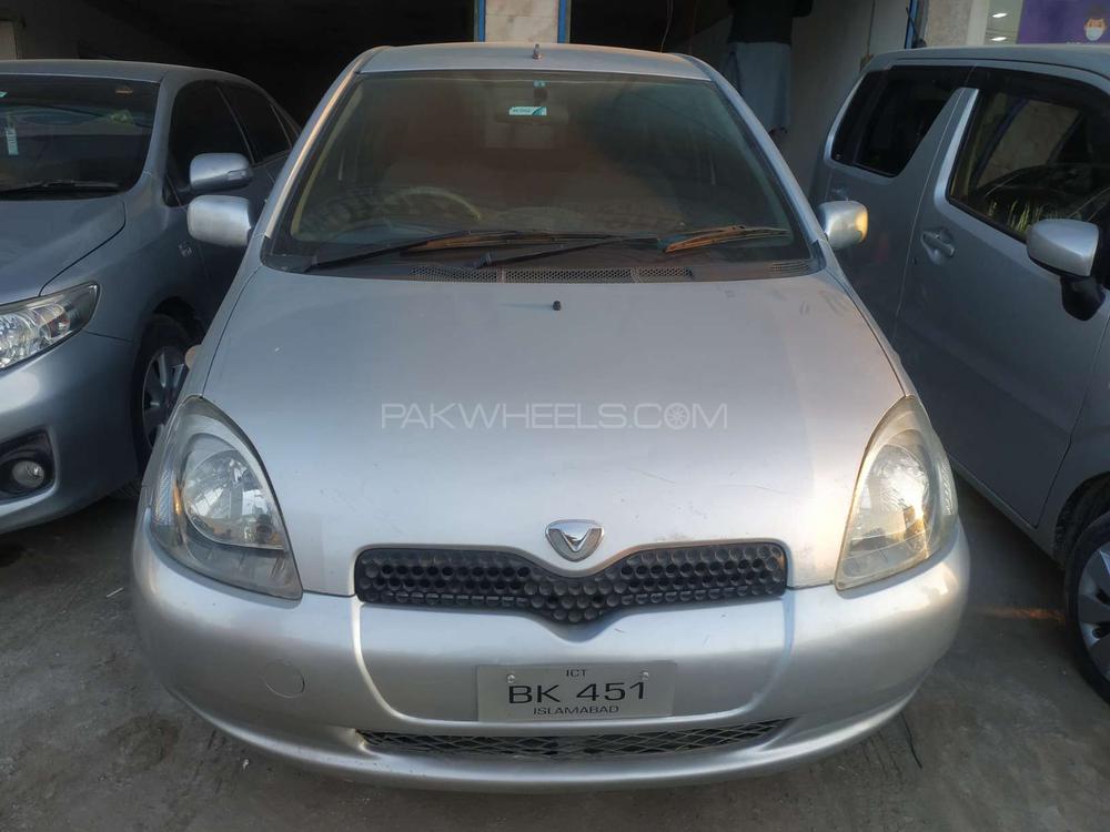 Toyota Vitz 2001 for Sale in Peshawar Image-1