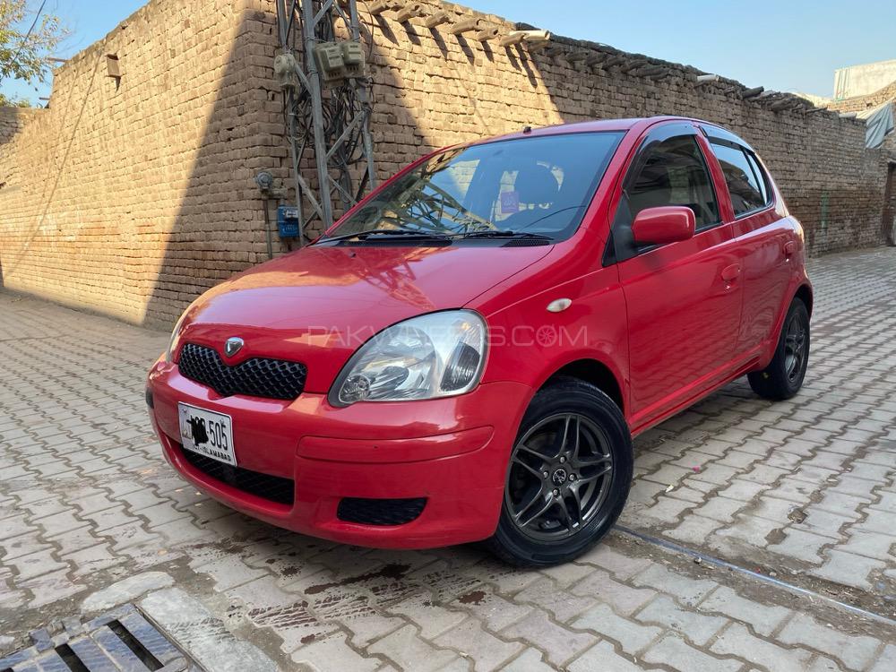 Toyota Vitz 2002 for Sale in Peshawar Image-1