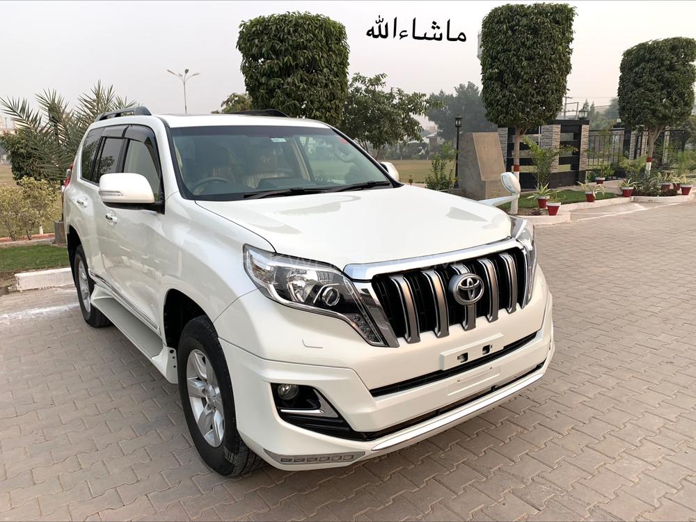 Toyota Prado 2014 for Sale in Multan Toyota Prado 2014 for Sale in Multan Image-3