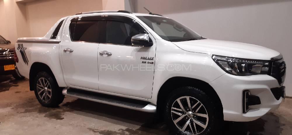 Toyota Hilux 2018 for Sale in Karachi Image-1