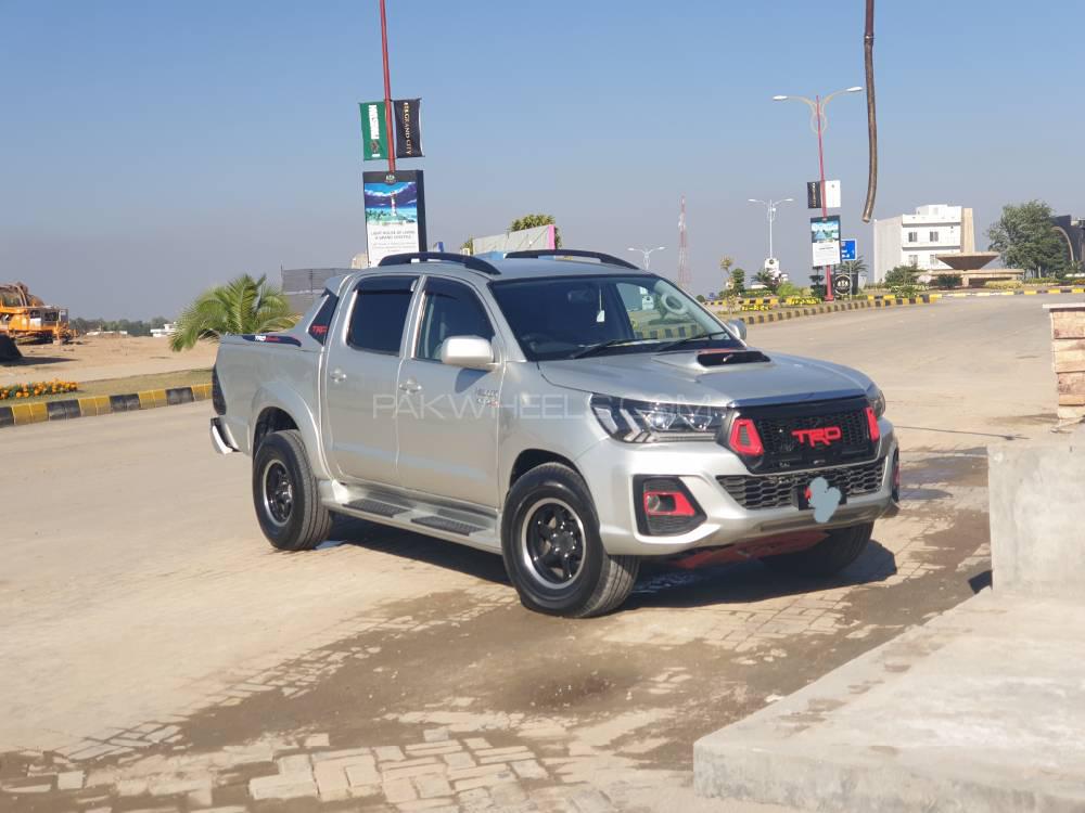 ٹویوٹا ہائیلکس 2008 for Sale in جہلم Image-1