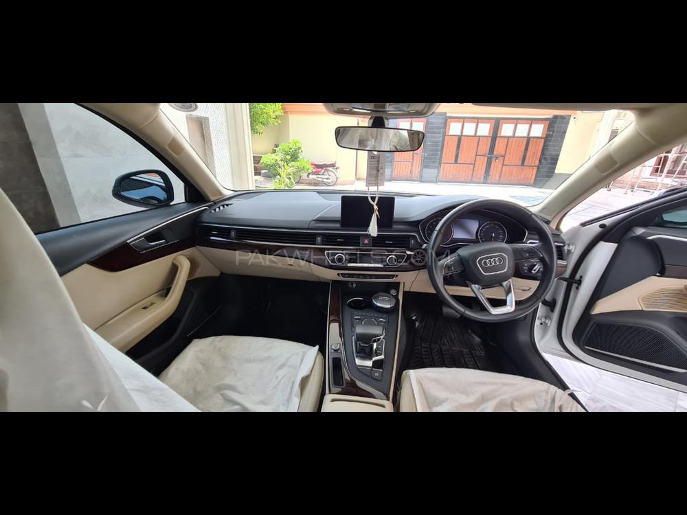 Audi A4 2016 for Sale in Multan Audi A4 2016 for Sale in Multan Image-8
