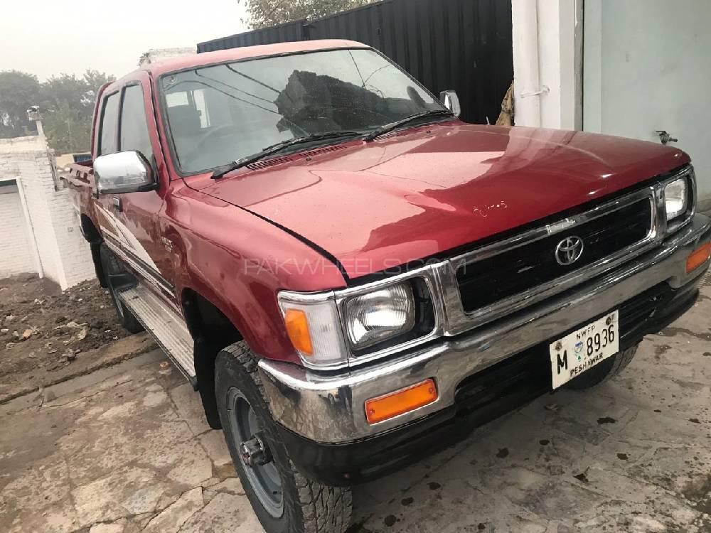 Toyota Hilux 1992 for Sale in Peshawar Toyota Hilux 1992 for Sale in Peshawar Image-3