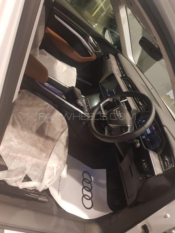 آوڈی ای-ٹران 2020 for Sale in لاہور Image-1