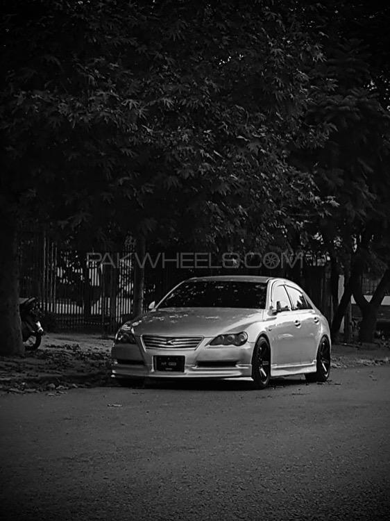 Toyota Mark X - 2005  Toyota Mark X - 2005  Image-4