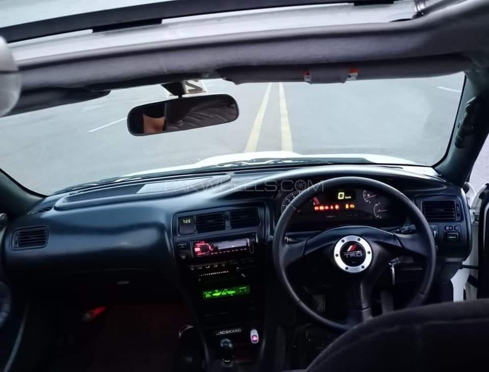 Toyota Corolla - 1995  Toyota Corolla - 1995  Image-7