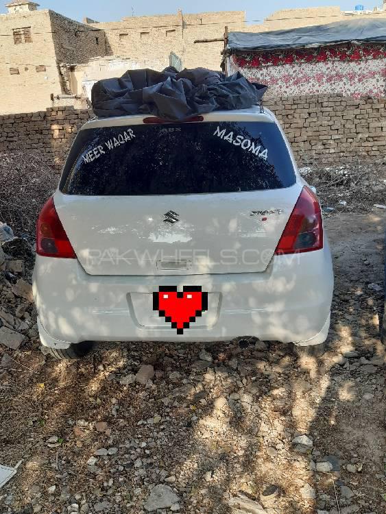 Suzuki Swift 2012 for Sale in Larkana Suzuki Swift 2012 for Sale in Larkana Image-3