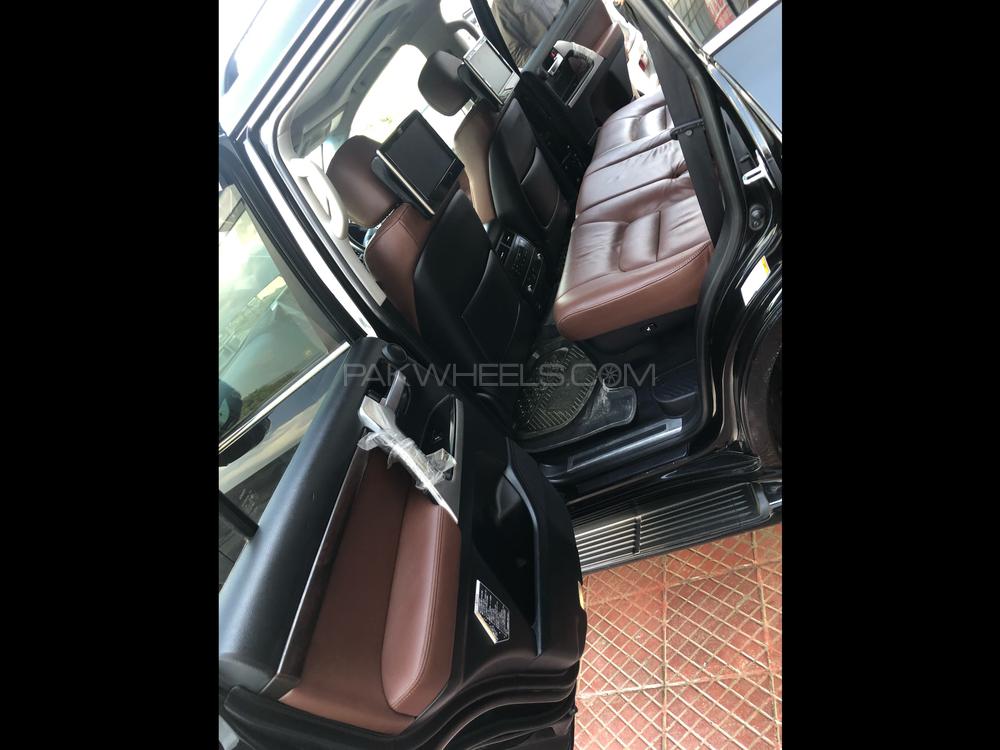 Toyota Land Cruiser 2016 for Sale in Islamabad Toyota Land Cruiser 2016 for Sale in Islamabad Image-12