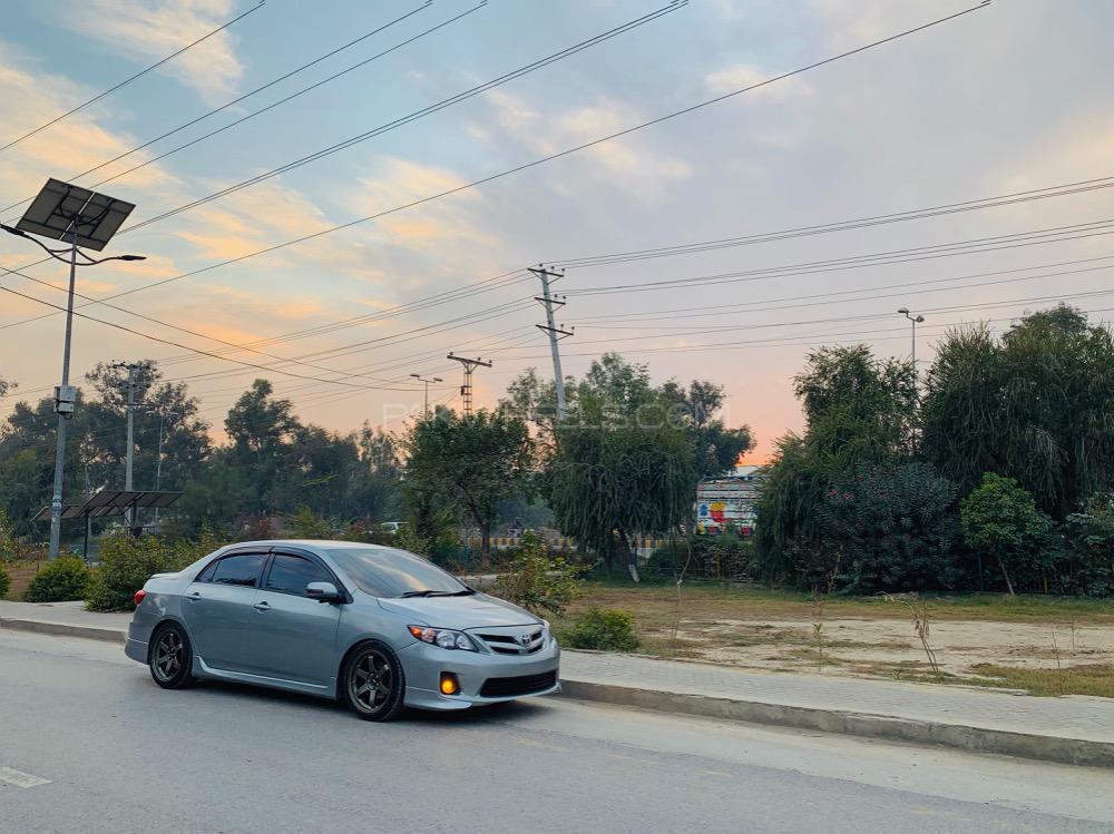 Toyota Corolla - 2011  Toyota Corolla - 2011  Image-5