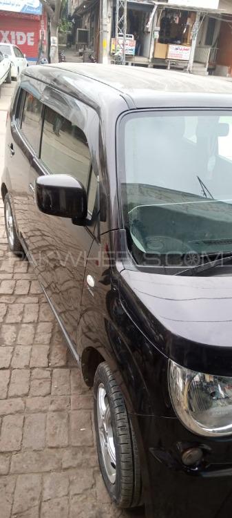 Suzuki MR Wagon 2015 for Sale in Lahore Suzuki MR Wagon 2015 for Sale in Lahore Image-2