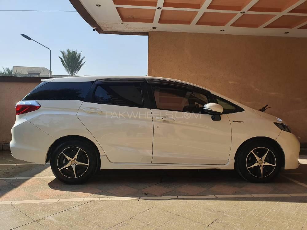 Honda Fit 2015 for Sale in Islamabad Honda Fit 2015 for Sale in Islamabad Image-8