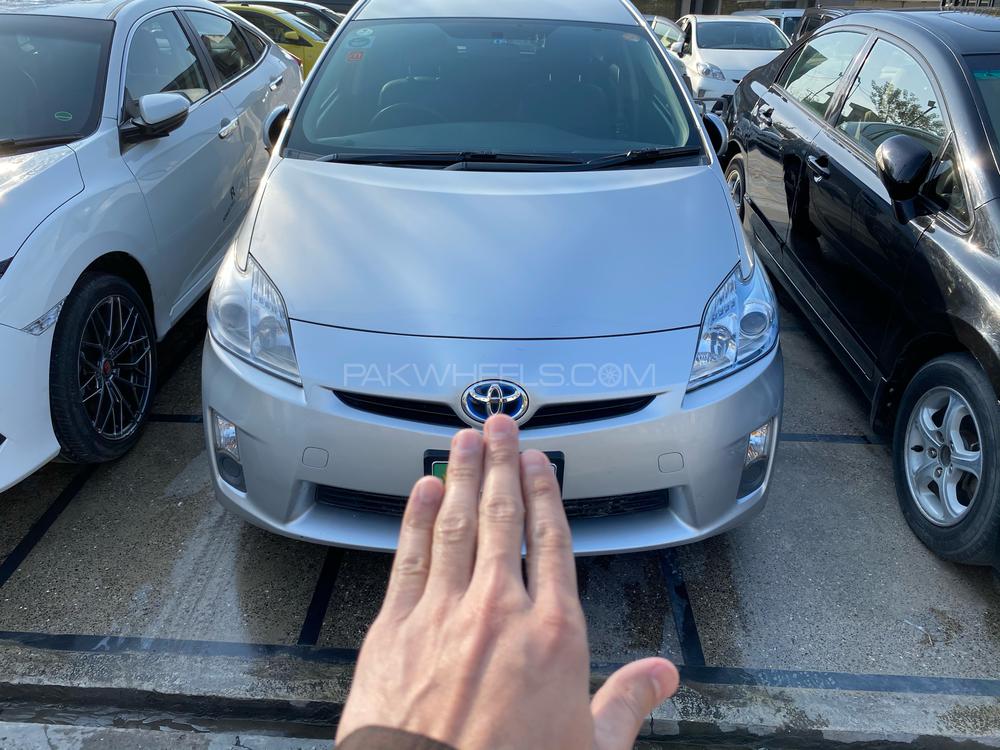 Toyota Prius 2011 for Sale in Lahore Image-1
