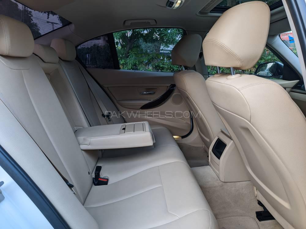 BMW 3 Series 2013 for Sale in Lahore BMW 3 Series 2013 for Sale in Lahore Image-9