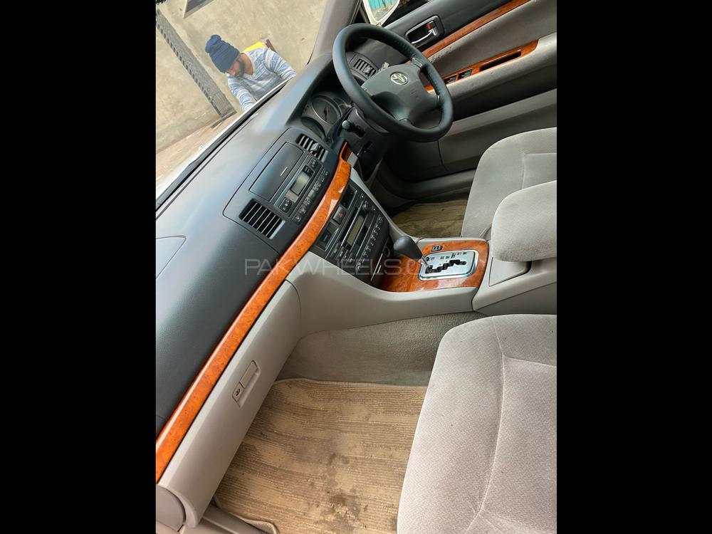 Toyota Mark II 2004 for Sale in Gujranwala Toyota Mark II 2004 for Sale in Gujranwala Image-15