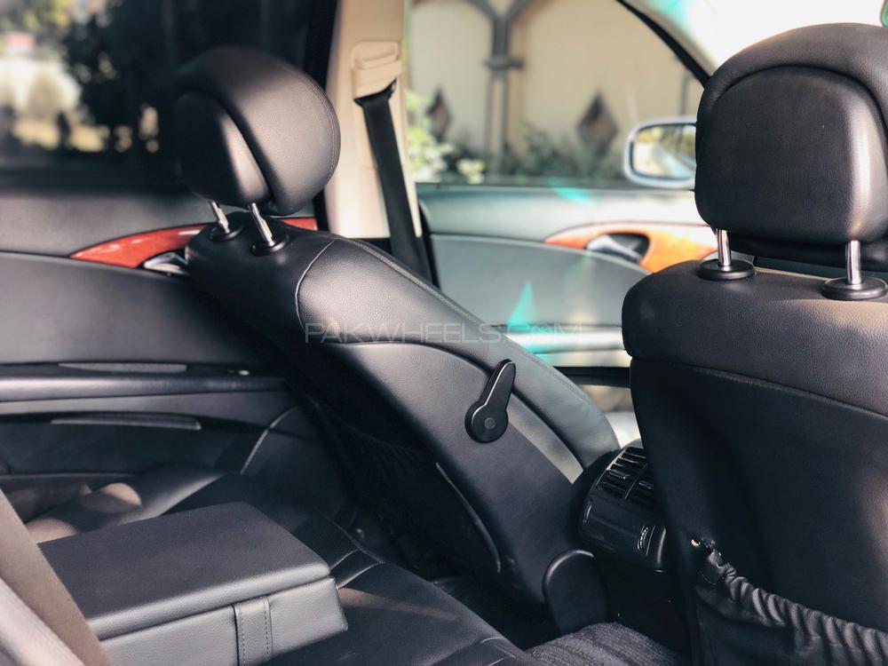 Mercedes Benz E Class 2008 for Sale in Peshawar Mercedes Benz E Class 2008 for Sale in Peshawar Image-7