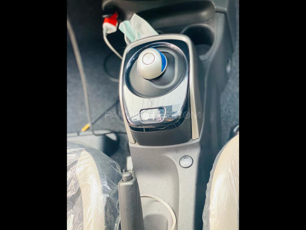 Nissan Note 2017 for Sale in Lahore Nissan Note 2017 for Sale in Lahore Image-17