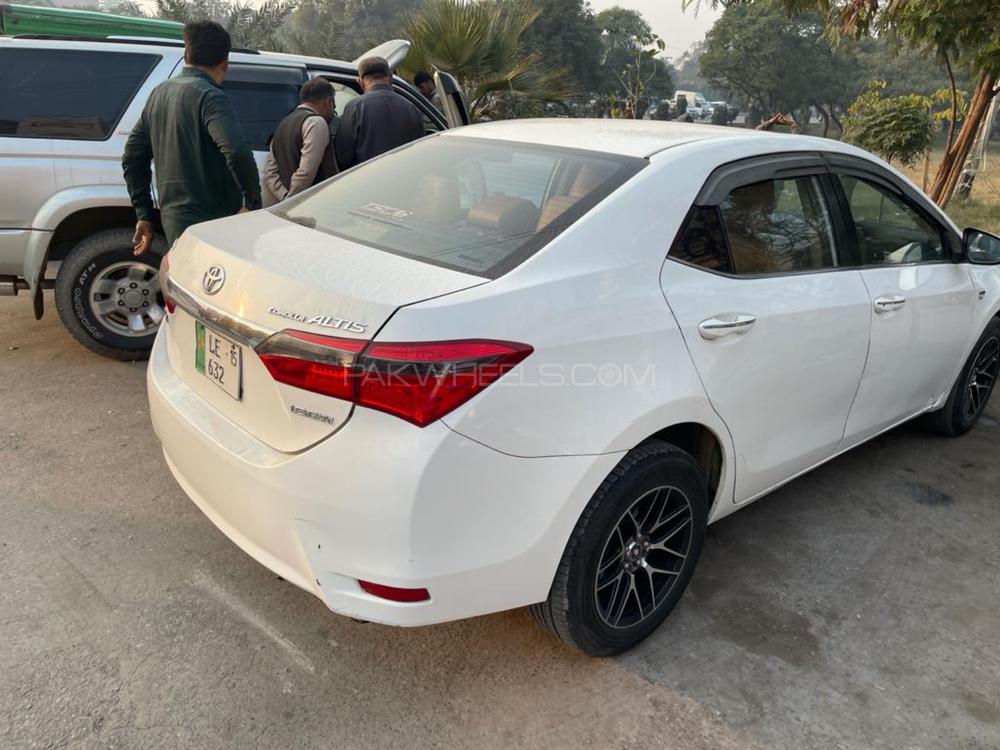 Toyota Corolla 2014 for Sale in Gujranwala Toyota Corolla 2014 for Sale in Gujranwala Image-2