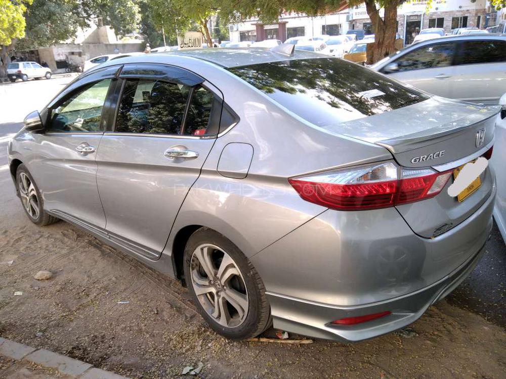 ہونڈا گریس ہائبرڈ 2015 for Sale in کراچی ہونڈا گریس ہائبرڈ 2015 for Sale in کراچی Image-12