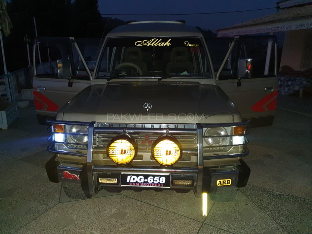 Mitsubishi Pajero 1990 for Sale in Muzaffarabad Image-1