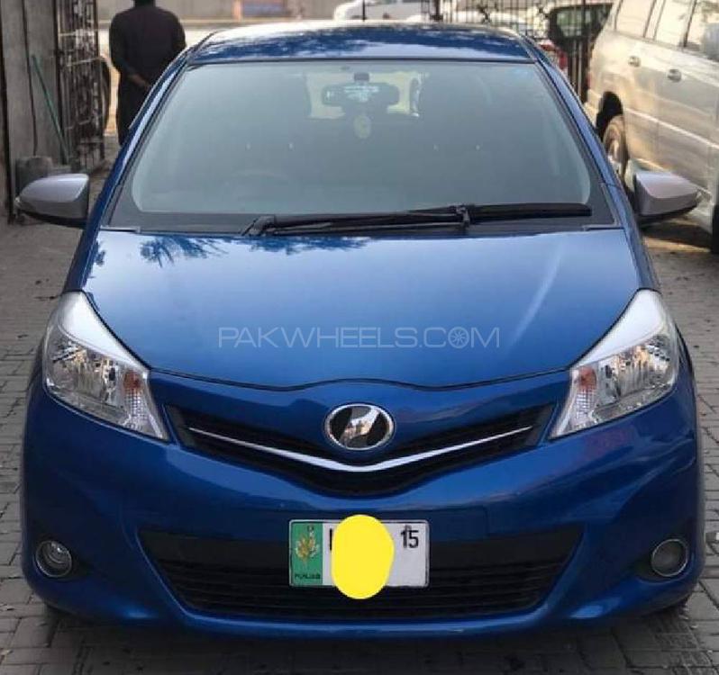Toyota Vitz 2012 for Sale in Gujranwala Image-1