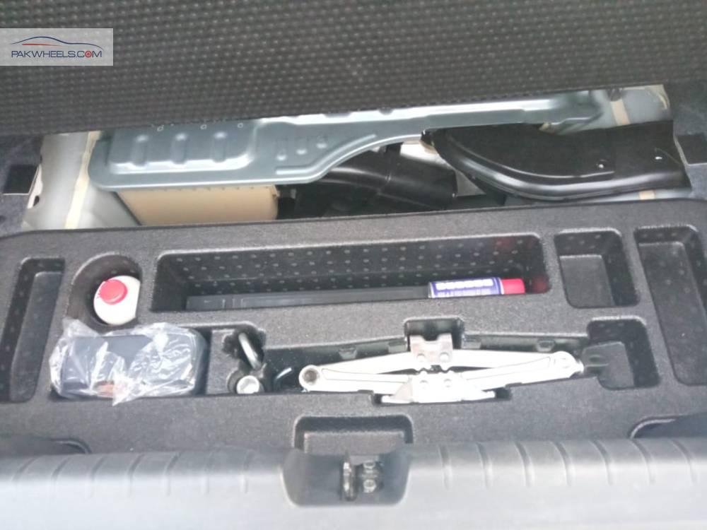 Honda Grace Hybrid 2015 for Sale in Islamabad Honda Grace Hybrid 2015 for Sale in Islamabad Image-5