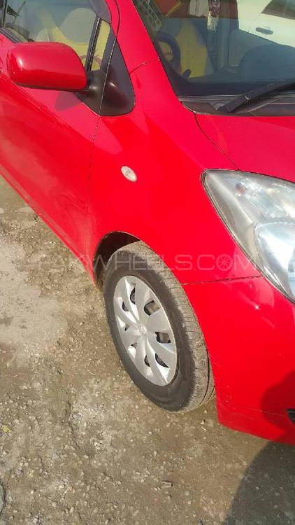 Toyota Vitz 2006 for Sale in Nowshera Image-1