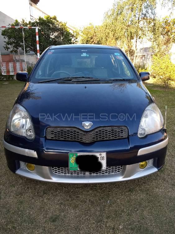Toyota Vitz 2002 for Sale in Risalpur Image-1