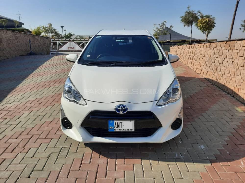 Toyota Aqua 2015 for Sale in Islamabad Image-1