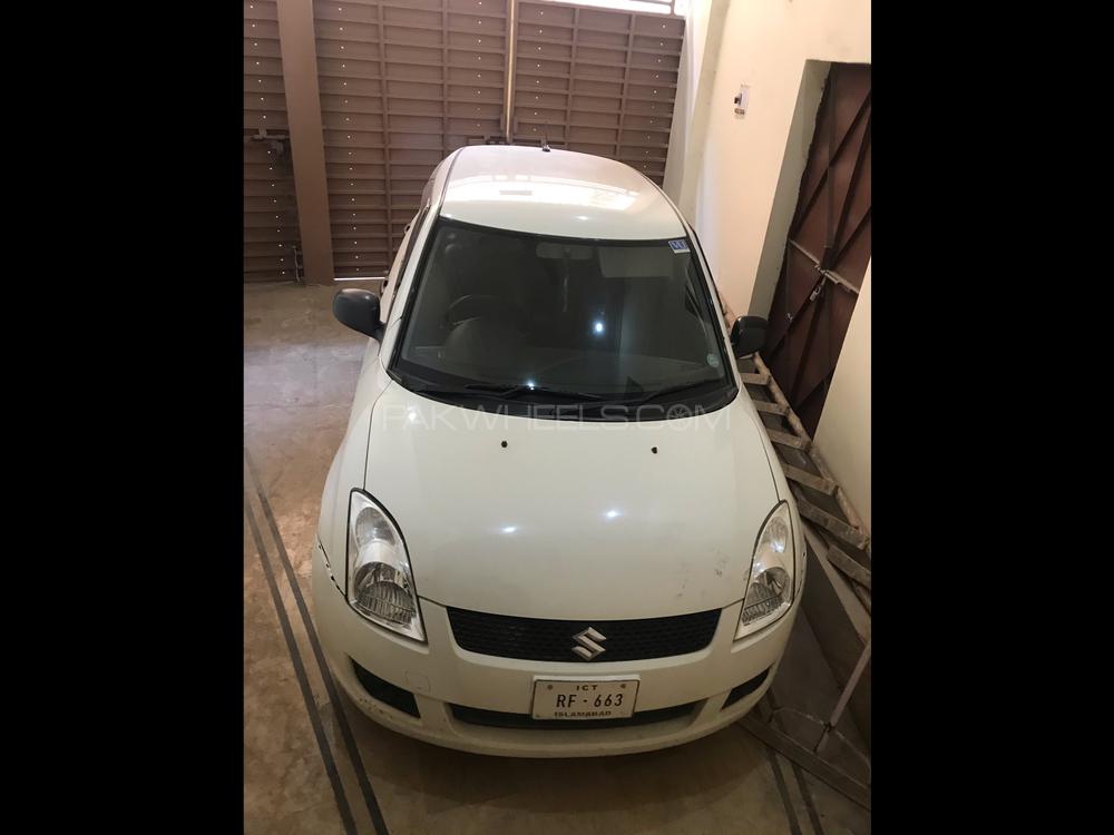 Suzuki Swift 2012 for Sale in Multan Suzuki Swift 2012 for Sale in Multan Image-3