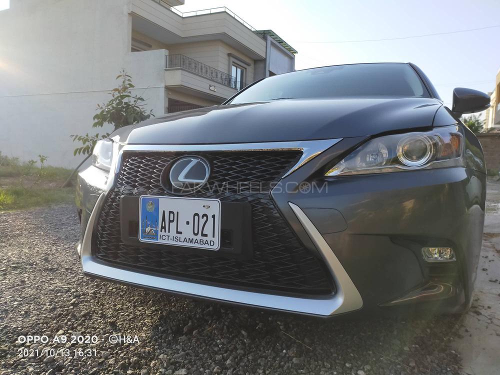 Lexus CT200h - 2018 ct200h Lexus CT200h - 2018 ct200h Image-3