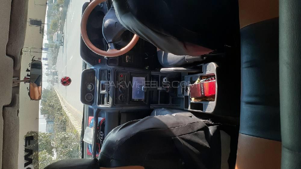 Mitsubishi Pajero 1993 for Sale in Peshawar Mitsubishi Pajero 1993 for Sale in Peshawar Image-6
