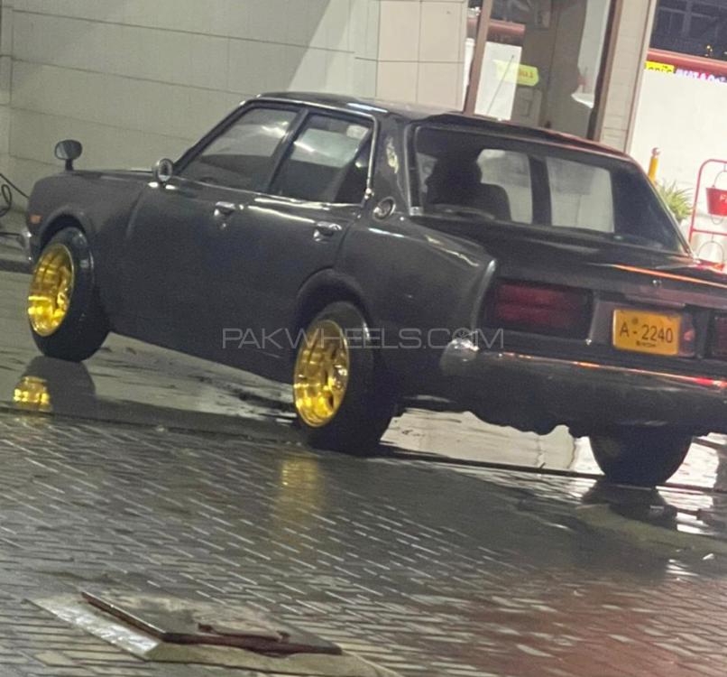 Toyota Corona - 1970  Toyota Corona - 1970  Image-2